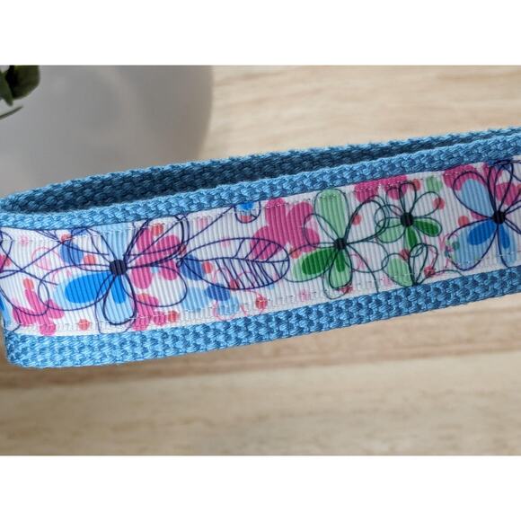 Floral Keychain Wristlet Handmade Boho Fabric Key FOB Gift Present Daisy Flower - Picture 5 of 6